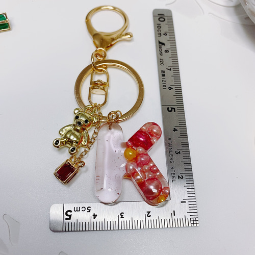 レジンイニシャルキーホルダー＊くまさんからの贈り物＊ チャーム 