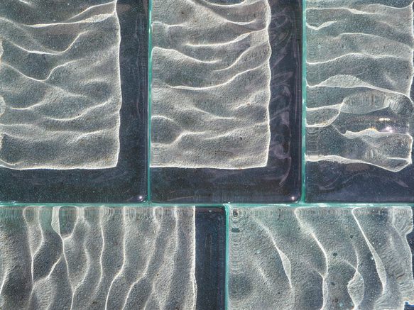 ガラストレイ・インテリア・オブジェ〈La Mer - ラ・メール〉square - M - sazanami 3枚目の画像