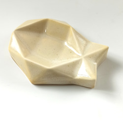 Digital Geometry Ceramic Series - 小魚醤箸置き 2枚目の画像