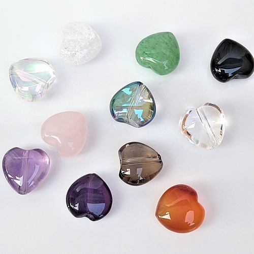 8mm・10mm・14mm 水晶 ハート型 カット入り 縦穴【サイズ選択