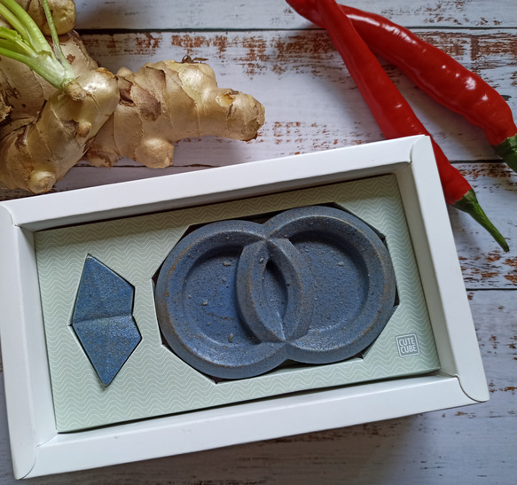 數位幾何陶瓷系列-幾何造型筷架碟(雙圓)+花瓣筷架 第1張的照片