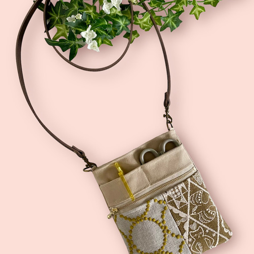 ミナペルホネン オーガナイザー ポシェット ポシェット ユーカリ 通販