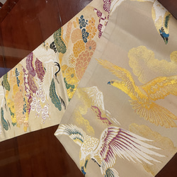 豪華刺繍の花嫁衣裳の丸帯リメイク　正絹テーブルランナー　お正月1942 5枚目の画像