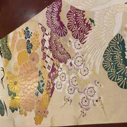 豪華刺繍の花嫁衣裳の丸帯リメイク　正絹テーブルランナー　お正月1942 2枚目の画像