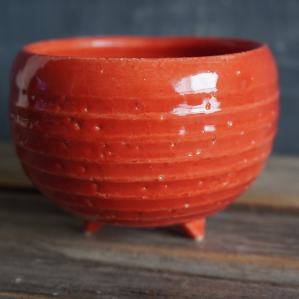 【陶器】赤い脚付きミニ鉢カバー　　送料無料 9枚目の画像