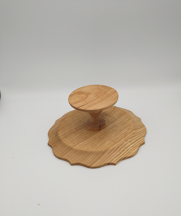 ２４センチ　 コンポート ケーキスタンド 　木製  クリ  栗　リム小　稜花皿 6枚目の画像