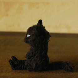 グリーンの瞳の黒猫ちゃん（small) 5枚目の画像