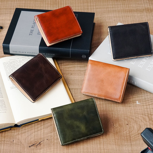 刻印可】すっきり薄く「ほどよく小さい」二つ折りミニ財布 バグッダ