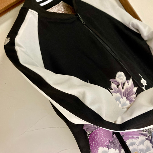 着物リメイクスカジャン リバーシブル 銀糸 帯リメイク 留袖リメイク