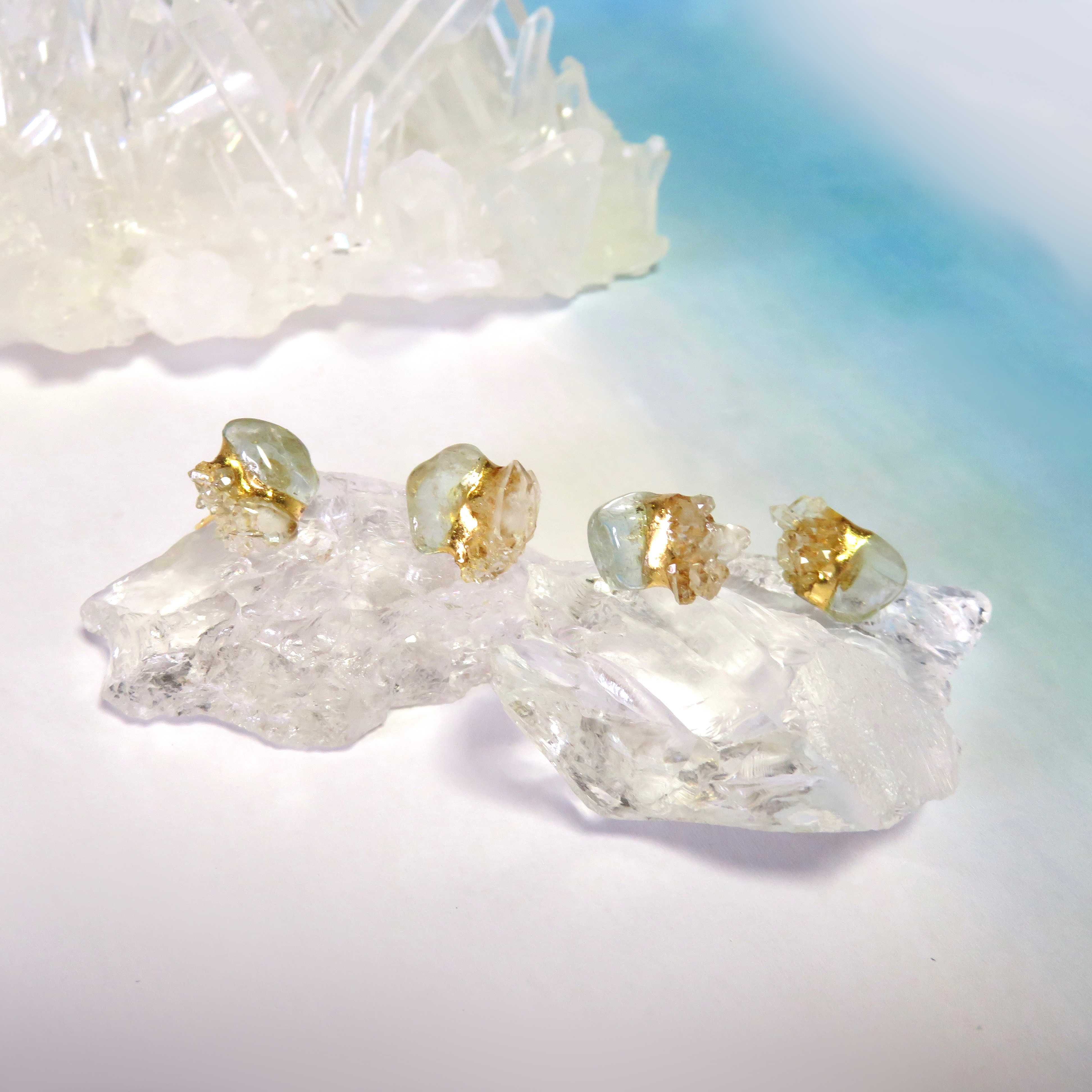 氷水（こおりみず）＊水晶×アクアマリン＊金継ぎピアス／M〜Ｌsize