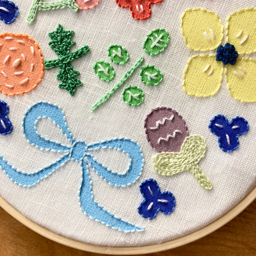 HOOP 刺繍枠 北欧風ボタニカル and リボン刺繍 インテリアに