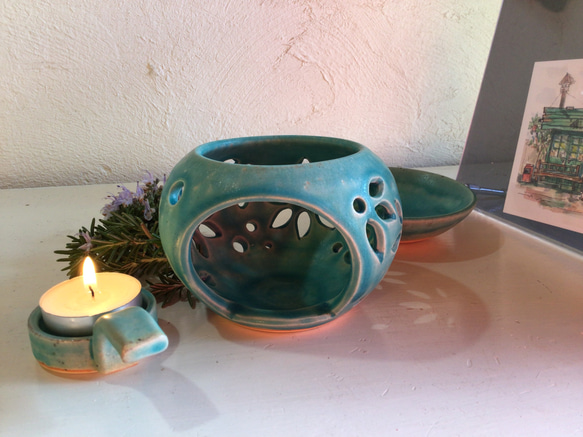 花紋　緑の茶香炉（陶器、トルコ釉使用） 2枚目の画像