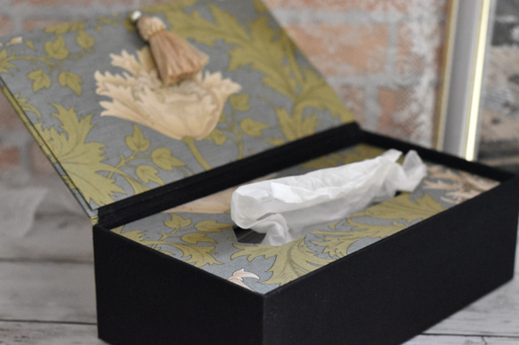 ティッシュケース・ティッシュボックス・蓋つきティッシュボックス　ウィリアムモリスアネモネ柄♣︎カルトナージュ♣︎ 4枚目の画像