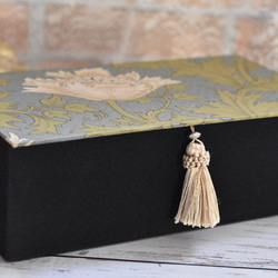ティッシュケース・ティッシュボックス・蓋つきティッシュボックス　ウィリアムモリスアネモネ柄♣︎カルトナージュ♣︎ 3枚目の画像