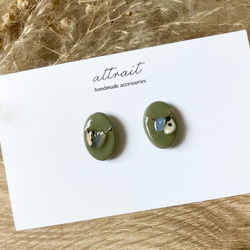 幾何学型/ダルメシアン柄レジンピアスorイヤリング/グリーン ピアス  