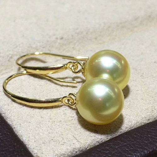 南洋真珠ピアス 18K