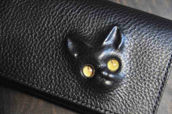 訳あり特価 黒猫の長財布（表革：VACCHETTA800、仮セット猫目：琥珀色eyes）約257ｇ 猫目選べます♪ 3枚目の画像