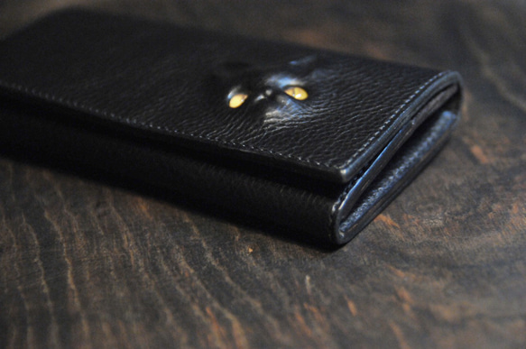 訳あり特価 黒猫の長財布（表革：VACCHETTA800、仮セット猫目：琥珀色eyes）約257ｇ 猫目選べます♪ 7枚目の画像