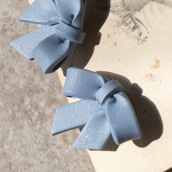 限時發售 / 鬆弛的蝴蝶結 軟陶耳環 / 耳夾 / 風信子藍 第7張的照片