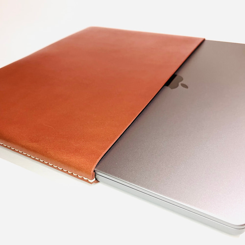 【美品・新品】本革/栃木レザーMacBook13インチ用ケース Amazon.co.jp: 【CYBERGARAGE】タブレットケースカバー・MacBook