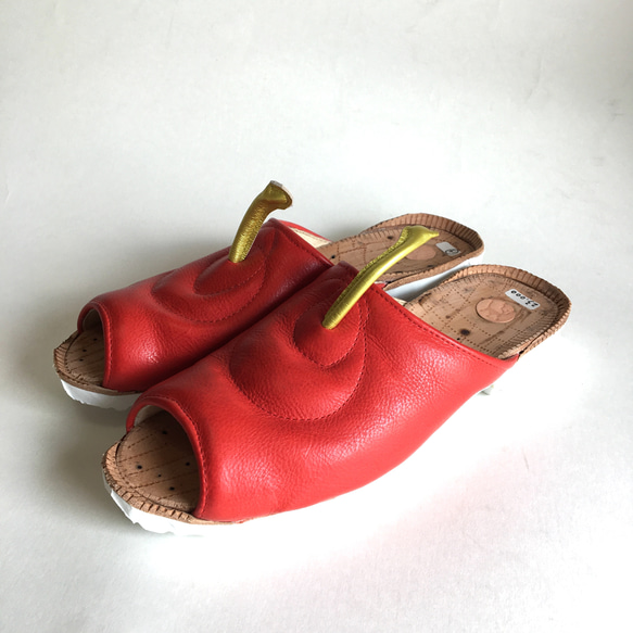 りんごサンダル（M赤） サンダル キサキシューズ *shoepoetry
