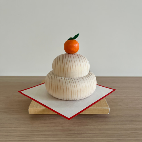 木製鏡餅 木製鏡餅 大サイズ 三方付 | iichi 日々の暮らしを心地よくする