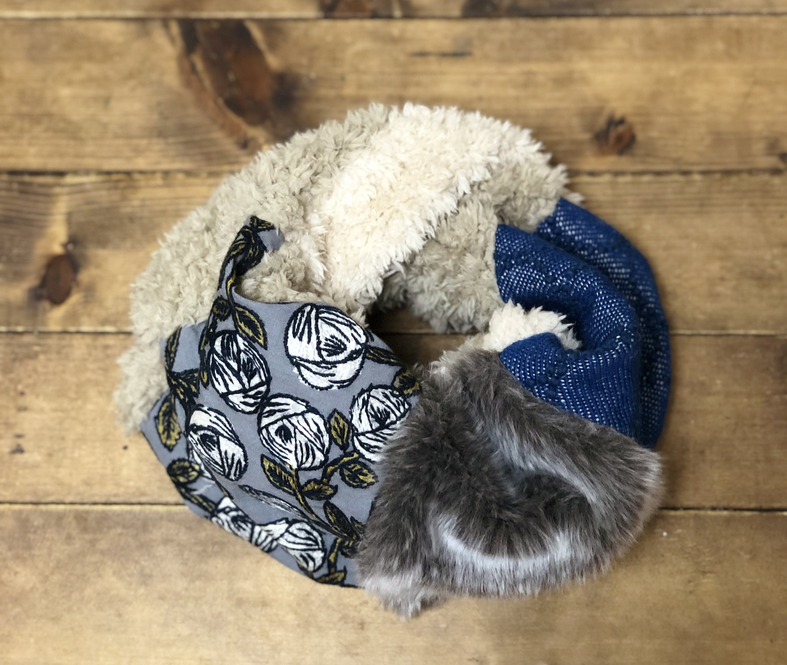 ミナペルホネンhandmade あったか〜いひねりスヌード スヌード Rose