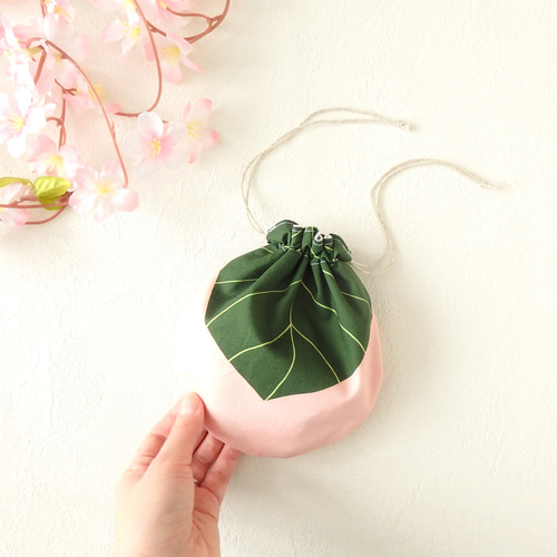 2way〉桜餅の巾着ポーチ 巾着袋 shocots 通販 15182308｜Creema