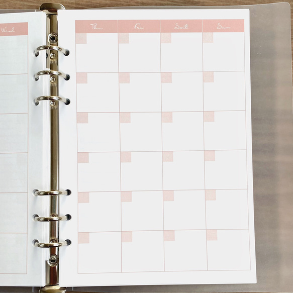 A5サイズ マンスリー カレンダー 月間スケジュール システム手帳リフィル ルーズリーフ ピンク 3枚目の画像