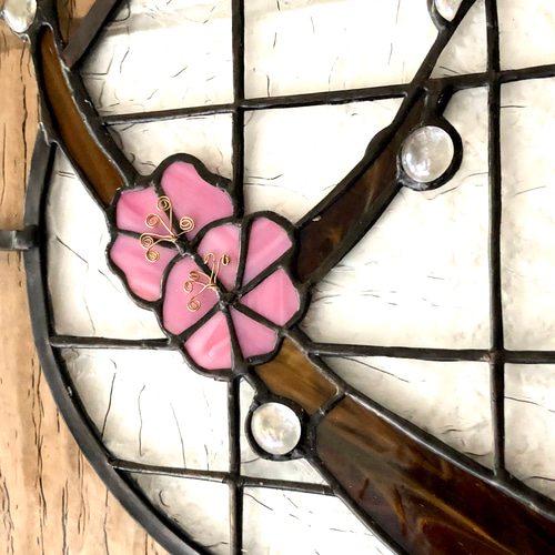 ステンドグラスパネル 壁掛け 窓掛け 梅の花 お母さんの日ギフト 花見