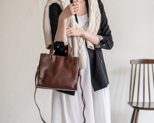 本革 ラゲージ ハンドバッグ ブラウン 25%off タイムセール】【仕分けのできる便利な収納】バッグ 本革
