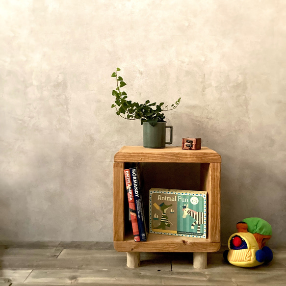 丸くてかわいい 木製 ソファーテーブル ディスプレイラック 本棚 奥行