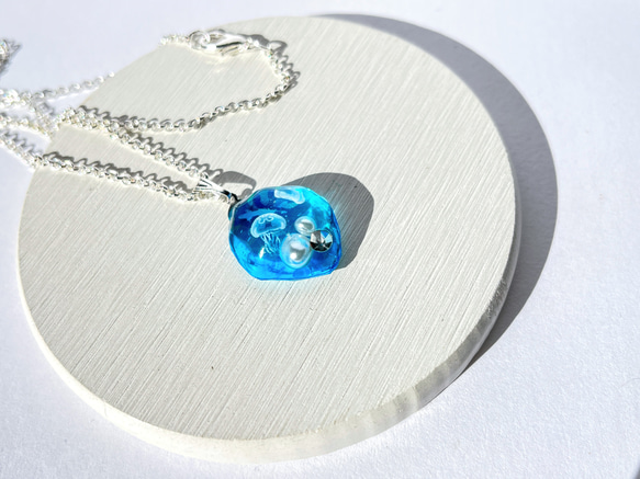 レジンヘアゴム シャボン玉　お花　パール　キラキラ　ブルー レジンヘアゴム シャボン玉 お花 パール キラキラ ブルー レジン