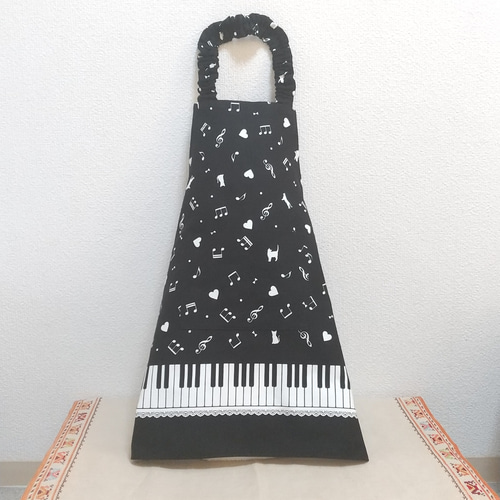 ピアノ（ブラック）子供用エプロン 90～160cm【首回り・腰回りの紐選択