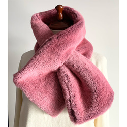 Fursnude Fluffy 蓬鬆貂皮圍巾 深粉色圍巾帶開衩 第1張的照片