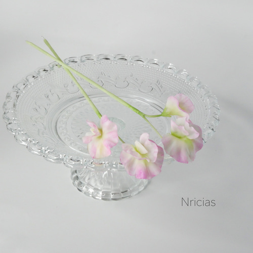 専用です。クレイフラワー 枯れない本物のような スイトピー 白✿クレイフラワーNO.S8−22W