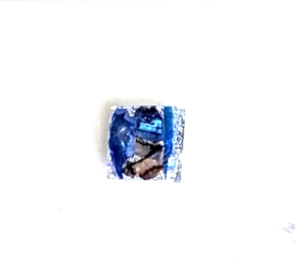 ブルー螺鈿の銀継ぎ風スクエアピアスイヤリング【1643】 11枚目の画像