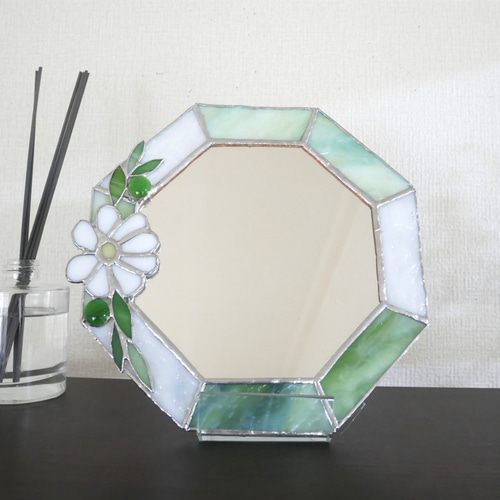 ✴︎:.｡グリーン×ホワイトの八角形の鏡♪（Size20/Max21） ステンド