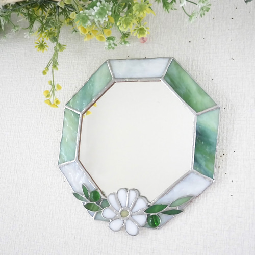 ステンドグラスミラー クレヨンしんちゃん ヘンダーストア ステンドグラス風ミラー | 双葉社