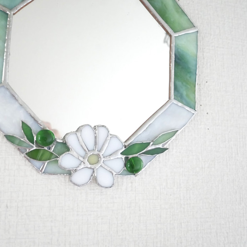 ✴︎:.｡.年末まで10%割引♪ グリーン×ホワイトの八角形の鏡♪（Size20