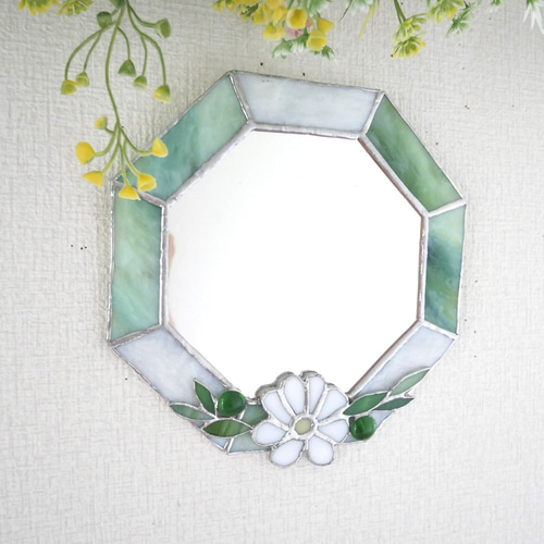 ✴︎:.｡グリーン×ホワイトの八角形の鏡♪（Size20/Max21