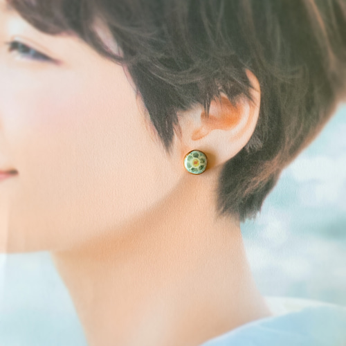 耳元に咲く お花 陶器 ピアス イヤリング ノンホールピアス 小ぶり