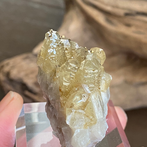 レア♢スペシャル 原石標本 ボーナイト in イエローカルサイト 天然石