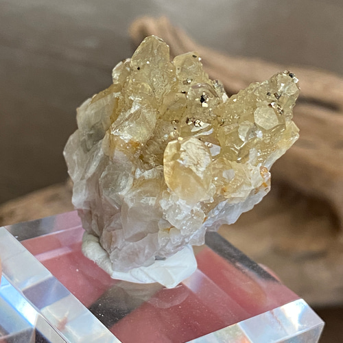 レア♢スペシャル 原石標本 ボーナイト in イエローカルサイト 天然石