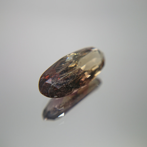 アキシナイト 2.85ct ☆1377 天然石 べるふぇKIRABOSHI希少石 取り寄  