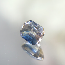 アキシナイト ブルー　0.23ｃｔ　☆1695　ブルーティントアキシナイト 2枚目の画像