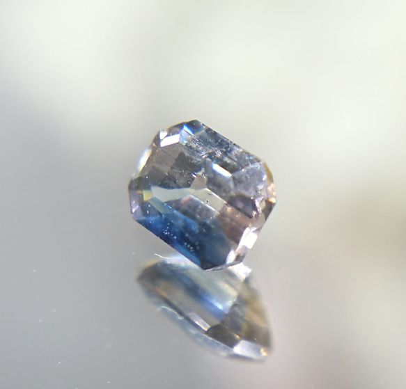 アキシナイト ブルー　0.23ｃｔ　☆1695　ブルーティントアキシナイト 2枚目の画像