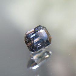 アキシナイト ブルー　0.23ｃｔ　☆1695　ブルーティントアキシナイト 3枚目の画像