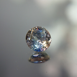 アキシナイト ブルー　0.36ｃｔ　☆1680　ブルーティントアキシナイト 1枚目の画像