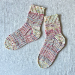 手編みの靴下   - pastel color - 1枚目の画像
